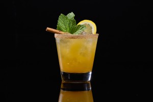 SUNSET SPICE MAI-TAI